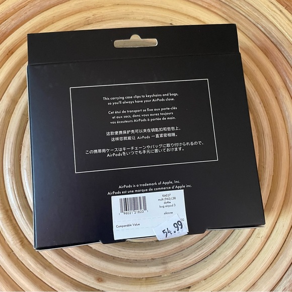 🆕 Kate Spade AirPods 3rd generation case headphones earbuds ladybug red black | - Picture 2 of 4